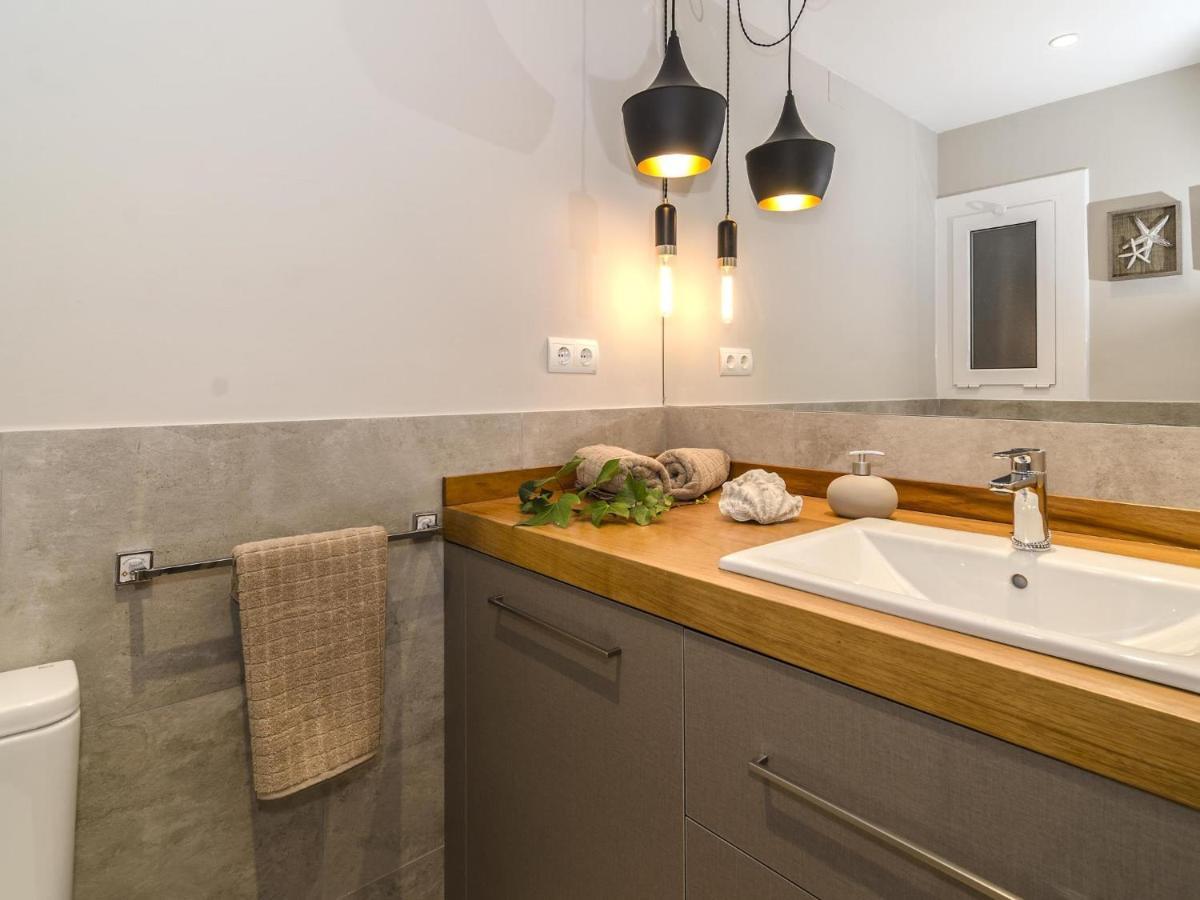 Sitges Spaces Deluxe Centre Apartment Buitenkant foto